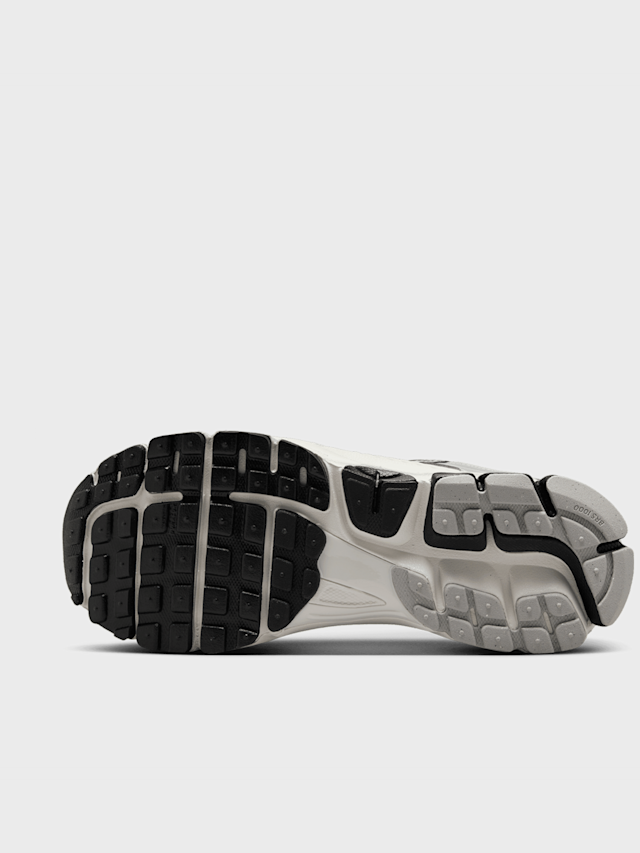 Nike, WMNS Zoom Vomero 5, multicolor, Afbeelding 3 van 9