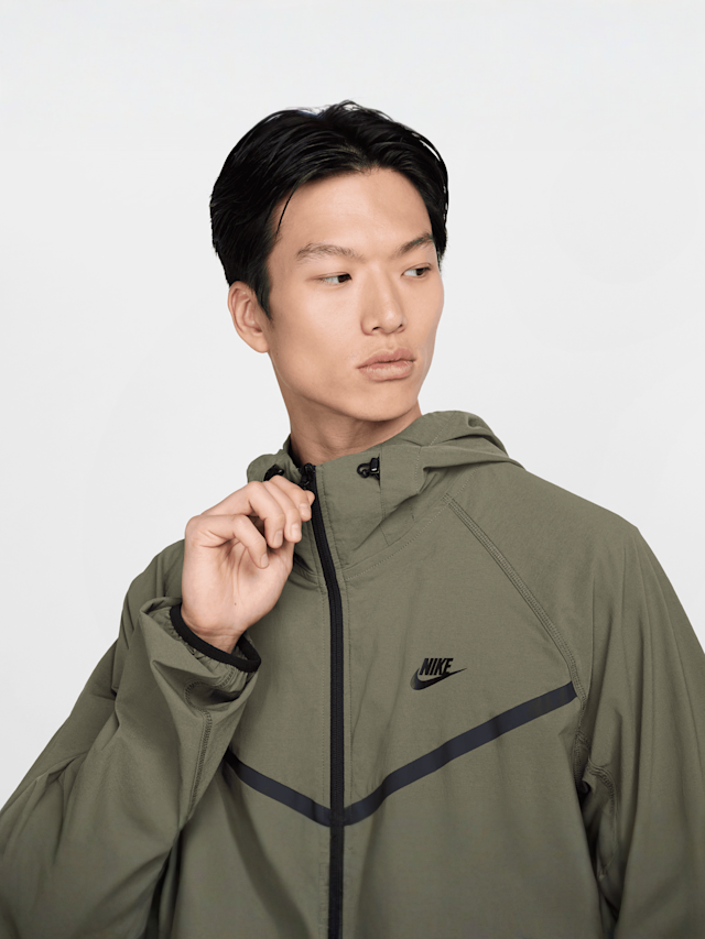 Nike, Tech Woven Windrunner Full Zip Jacket, green, Image 3 of 8