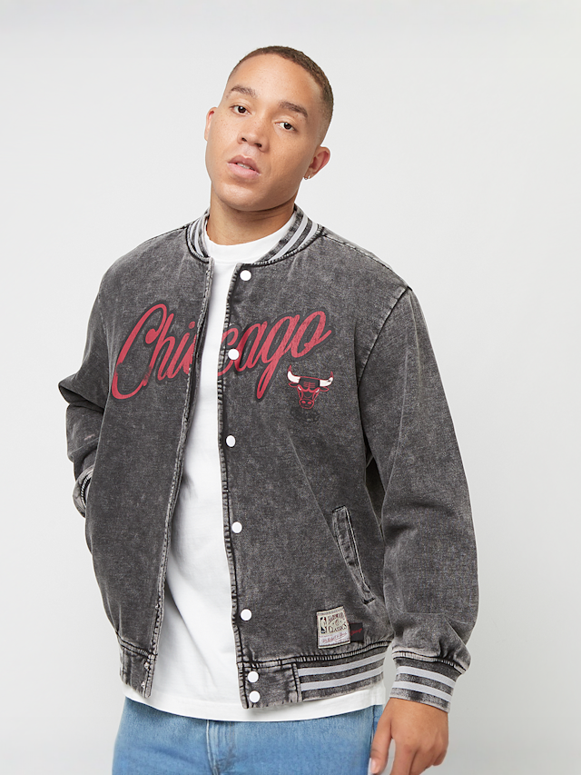 Mitchell & Ness, NBA Oversized Varsity Jacket Chicago Bulls, grey, Image 1 of 5