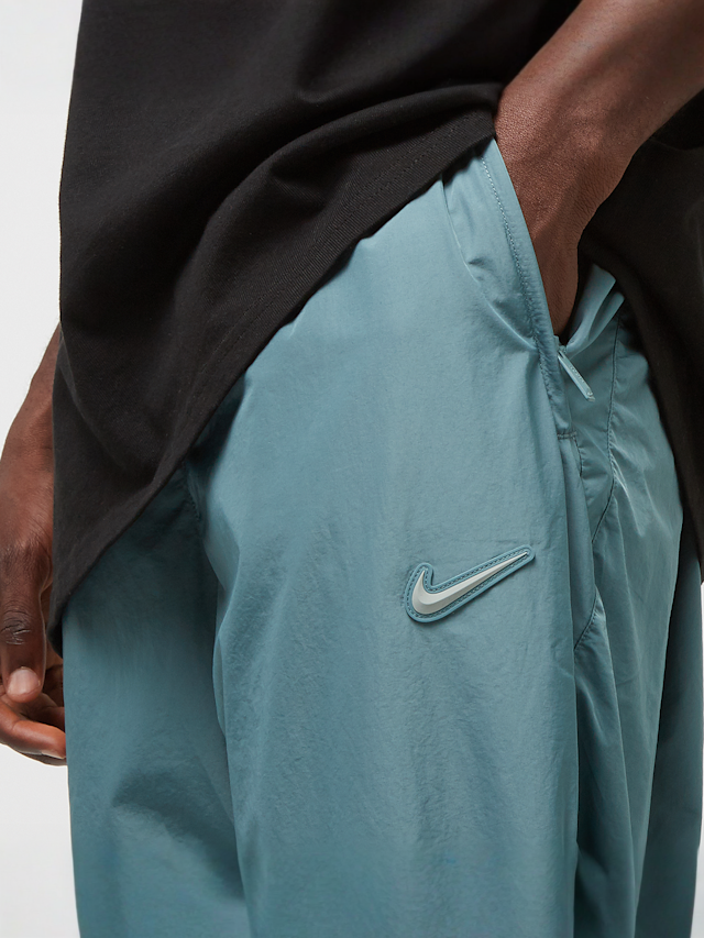 Nike Nocta, NRG Woven Track Pants, zielony, Obraz 3 z 7