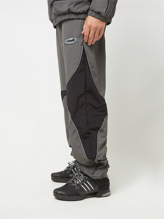 Capacité, Logo Rubber Badge Colorblocked Trackpants, grey, Image 2 of 7