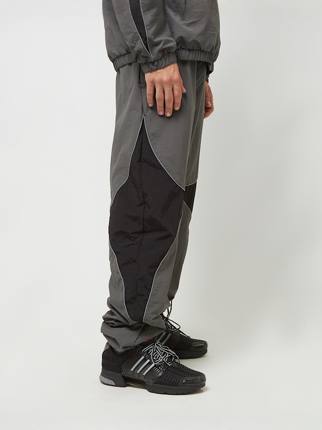 Capacité, Logo Rubber Badge Colorblocked Trackpants, grey, Image 4 of 7