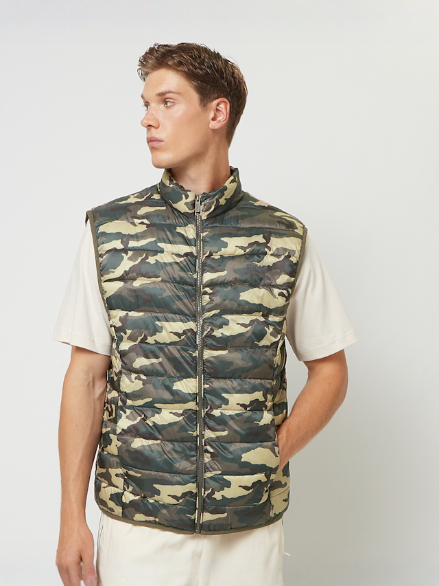 SNIPES, Small Logo Camo Light Puffer Vest, camouflage, Image 1 of 5