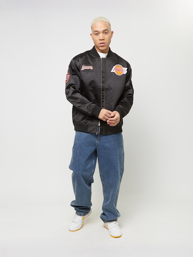 Mitchell & Ness, NBA Los Angeles Lakers Team Leader Satin Bomber, black, Image 7 of 7