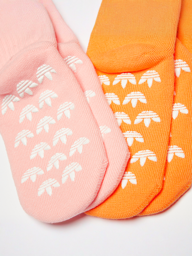 adidas Originals, 2 PACK - adicolor Trefoil Ankle Anti-Slip Socks, multi-colour, Image 2 of 2