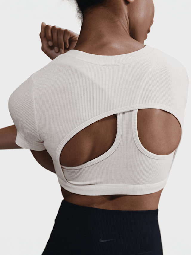 Nike, Sportswear Classic Baby Tee Bra, beige, Image 2 of 4