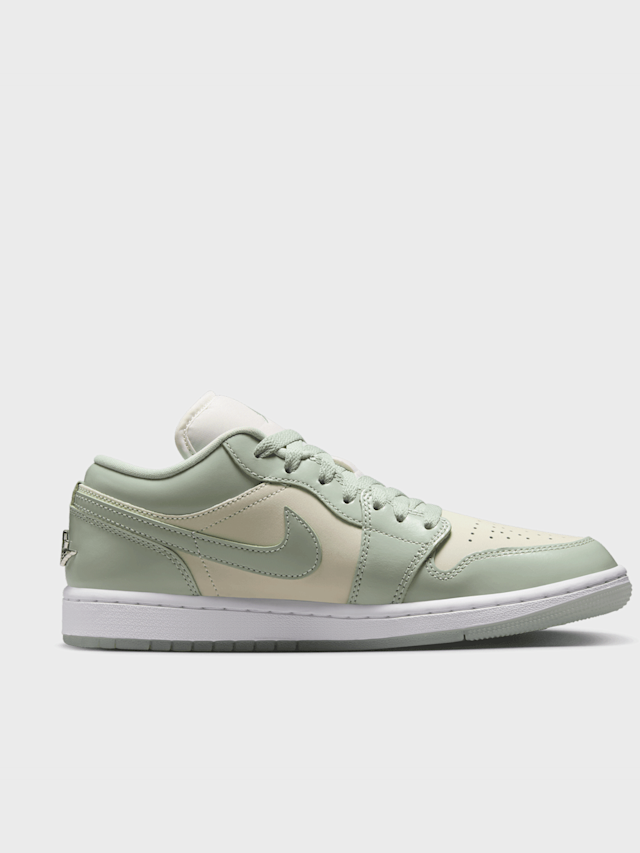 Jordan, WMNS Air Jordan 1 Low SE, green, Image 2 of 8