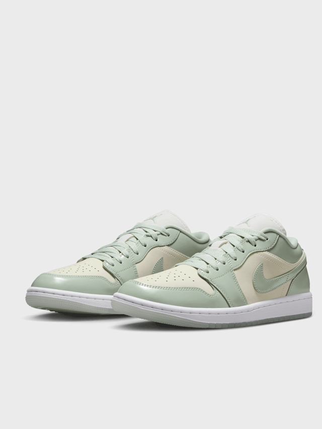 Jordan, WMNS Air Jordan 1 Low SE, green, Image 4 of 8