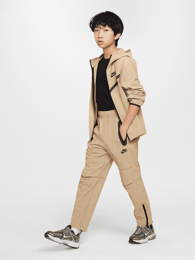 Nike, Sportswear Tech Woven Pants, beige, Image 9 of 9