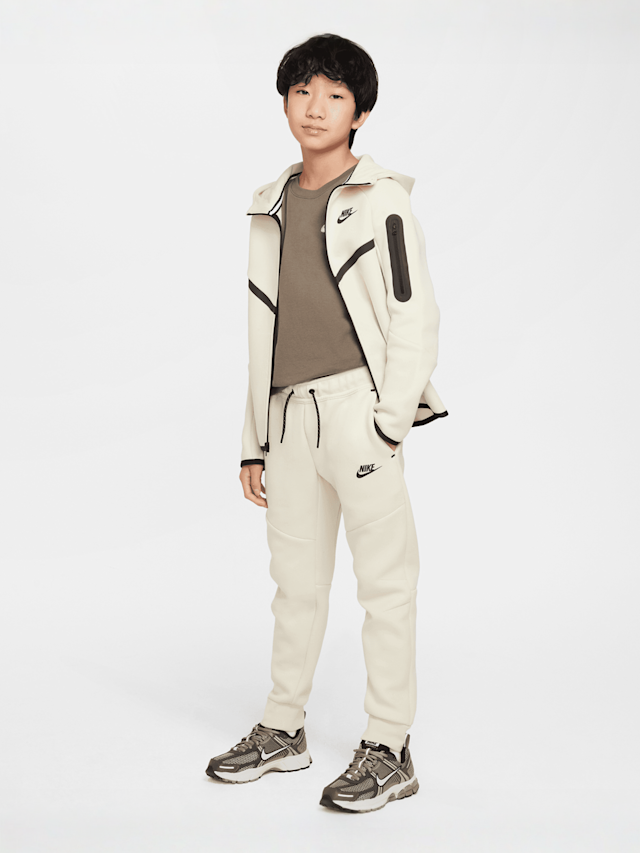 Nike, Sportswear Tech Fleece Jogger, beige, Image 9 of 9