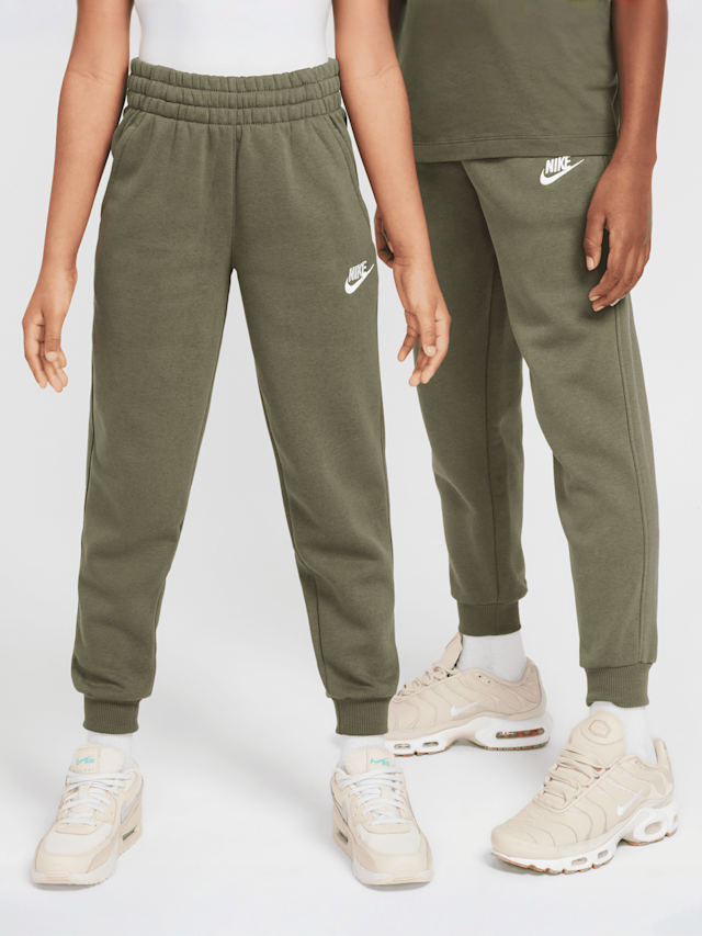 Nike, Sportswear Club Fleece Jogger, green, Image 1 of 6
