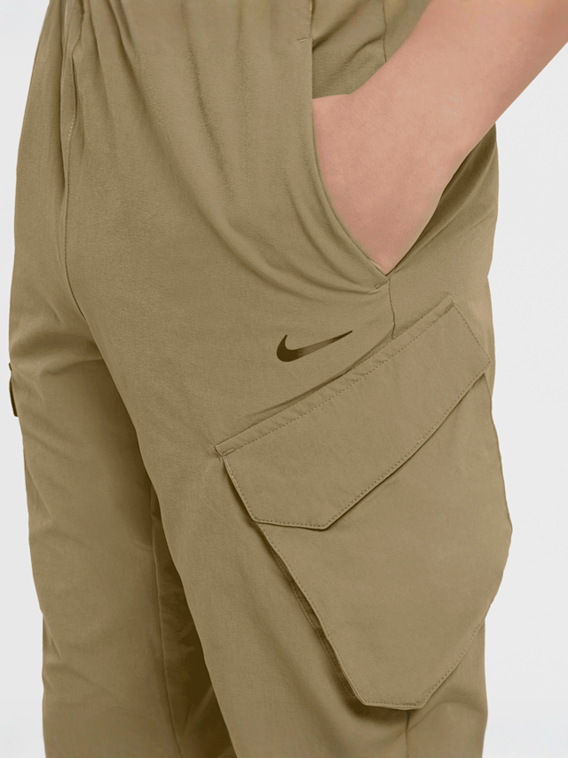 Nike, Sportswear City Utility Cargo Pants, beige, Image 3 of 3