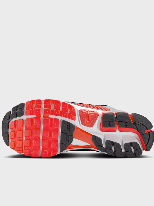 Nike, Zoom Vomero 5, grey, Image 3 of 9