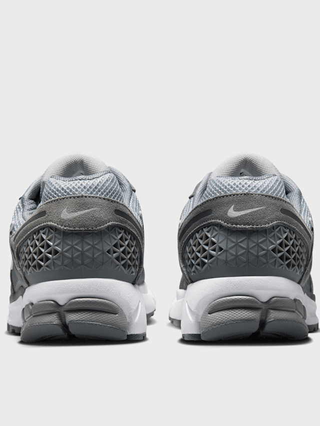 Nike, Zoom Vomero 5, szary, Obraz 5 z 9
