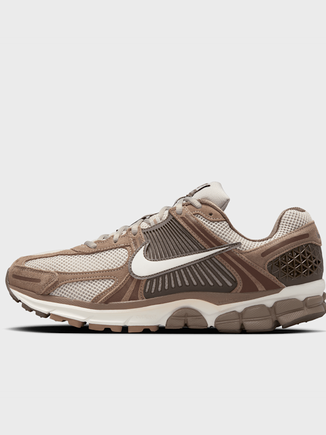 Nike, Zoom Vomero 5, brown, Image 1 of 9