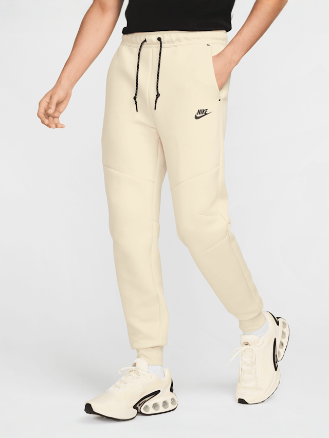 Nike, Tech Fleece Jogger, beige, Image 1 of 8