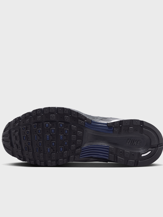 Nike, P-6000 metallic silver/metallic silver/black, grey, Image 3 of 8