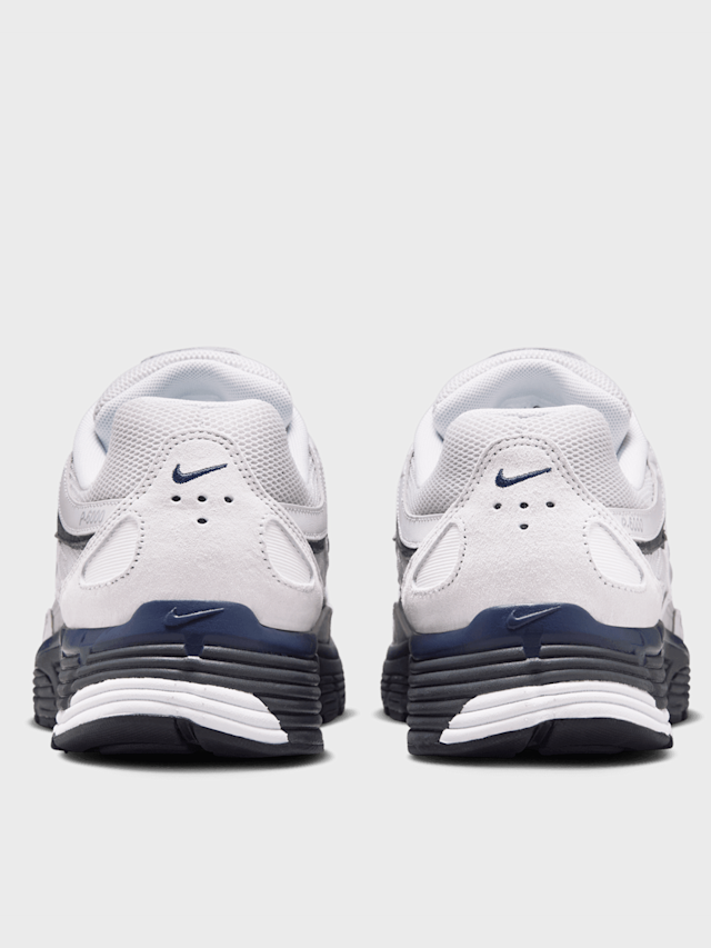 Nike, P-6000 metallic silver/metallic silver/black, grey, Image 5 of 8
