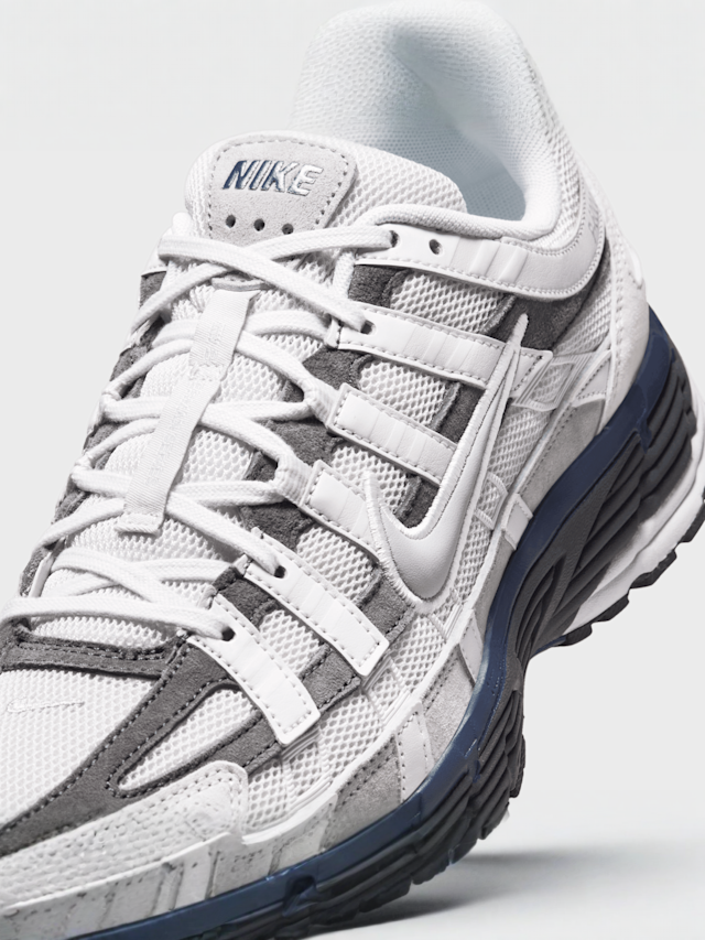 Nike, P-6000 metallic silver/metallic silver/black, grey, Image 7 of 8