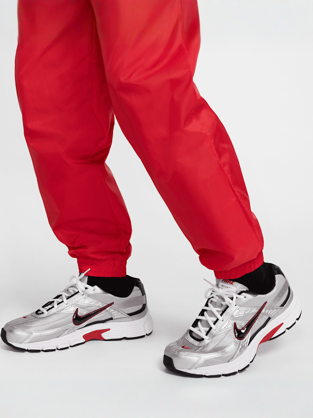 Nike, Club Woven Track Suit, red, Image 8 of 8
