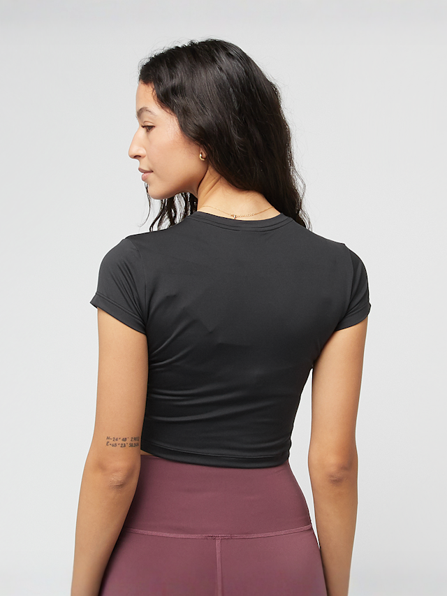 New Balance, Harmony Fitted T-Shirt, black, Image 2 of 4