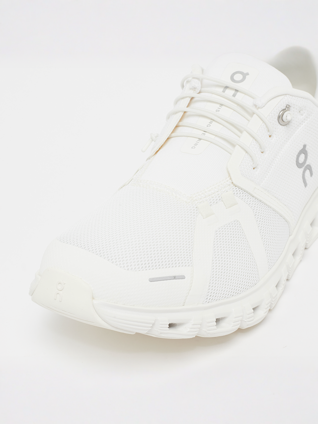 On, Cloud 6, white, Image 6 of 9
