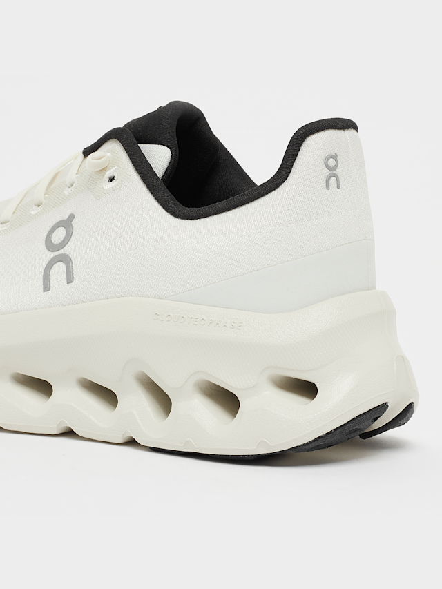 On, Cloudtilt, white, Image 6 of 8