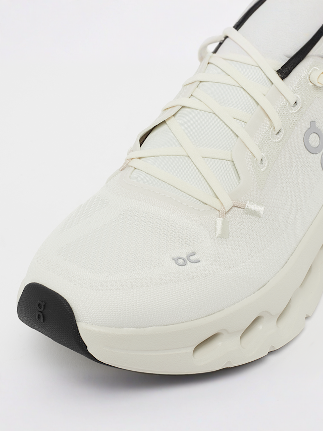 On, Cloudtilt, white, Image 7 of 8