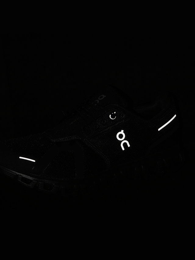 On, Cloud 6, black, Image 9 of 9