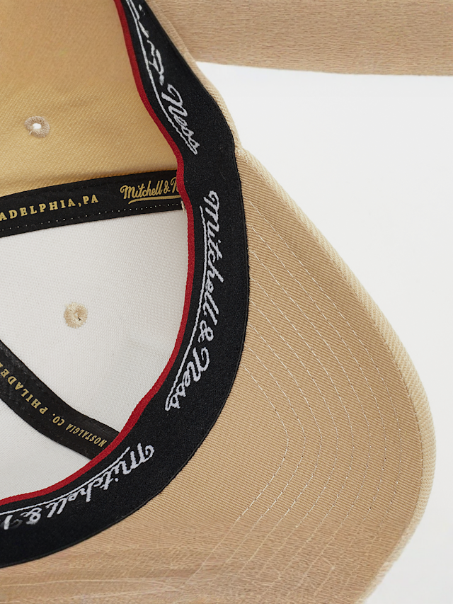 Mitchell & Ness, Rubber Patch Classic Red Own Brand, beige, Image 3 of 4