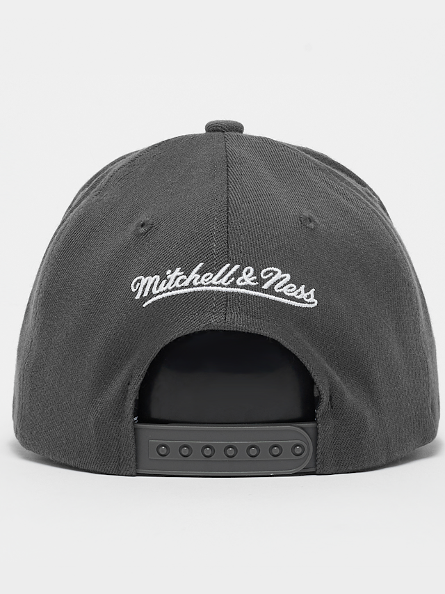 Mitchell & Ness, Rubber Patch Classic Red Own Brand, grey, Image 2 of 4