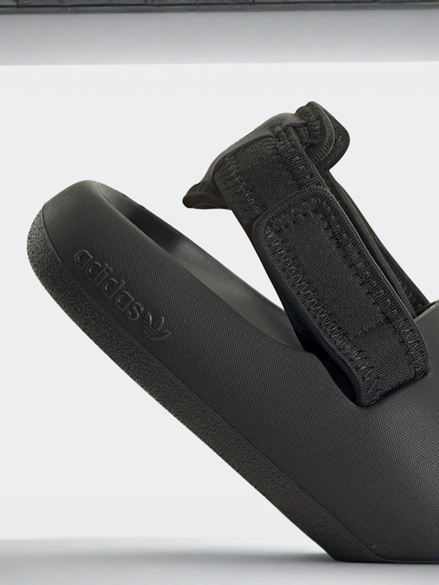 adidas Originals, Adifom Adilette Kids Slides (GS), black, Image 8 of 8