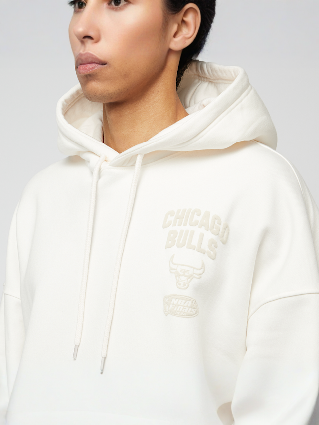 Mitchell & Ness, NBA Elite Neutrals Oversized Hoodie Chicago Bulls, white, Image 3 of 7