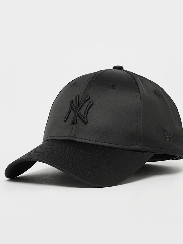 New Era, Female 9FORTY Satin New York Yankees, black, Image 1 of 4