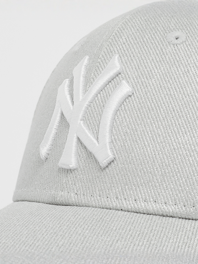 New Era, Female 9FORTY Metal Denim New York Yankees, silver, Image 3 of 4