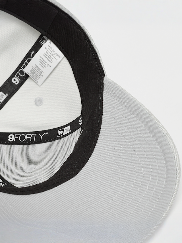 New Era, Female 9FORTY Metal Denim New York Yankees, silver, Image 4 of 4