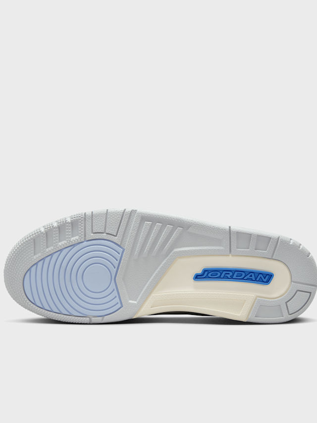 Jordan, Air Jordan 3 Retro Lucky Shorts, white, Image 3 of 9