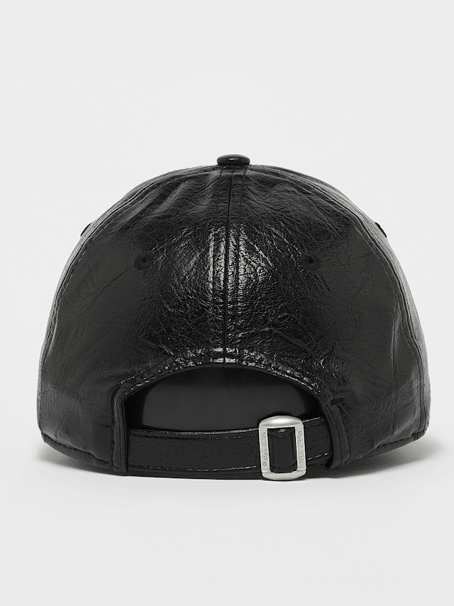 New Era, Female 9FORTY Crinkled PU New York Yankees, black, Image 2 of 4