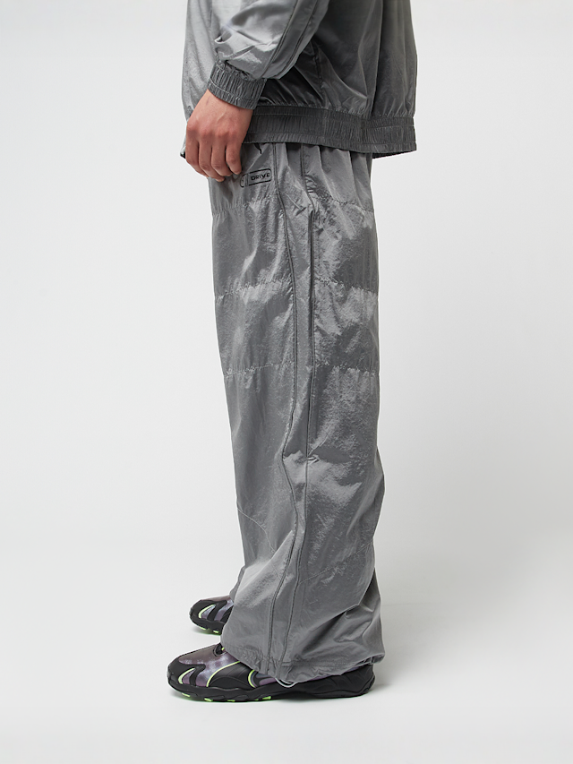 PUMA, F1 T7 Oversized Track Pants, silver, Image 4 of 9