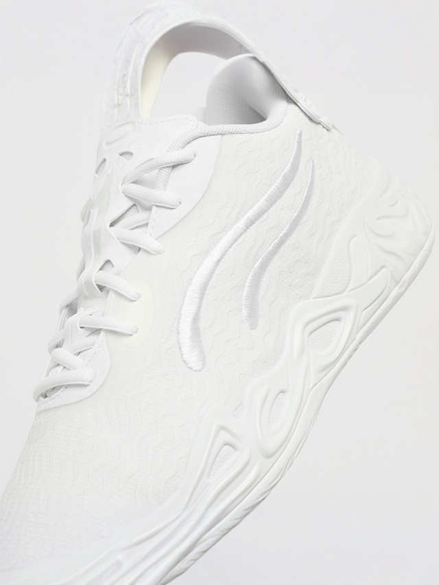 PUMA, PUMA x LAMELO BALL MB.04 Lo Ice White Basketball, white, Image 6 of 7