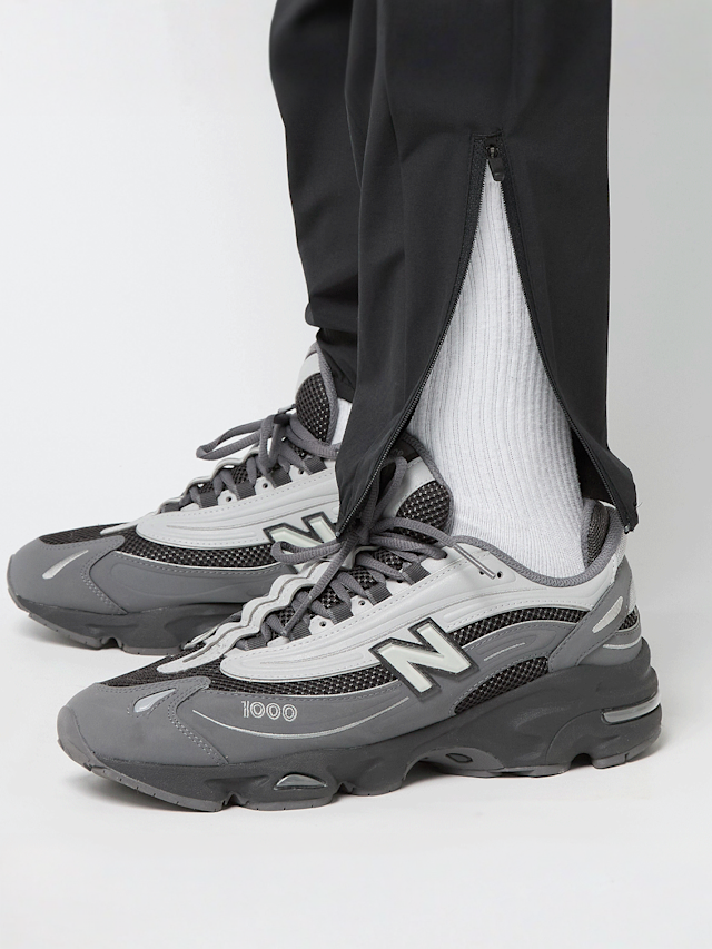 New Balance, Woven Tapered Track Pant, black, Image 4 of 5