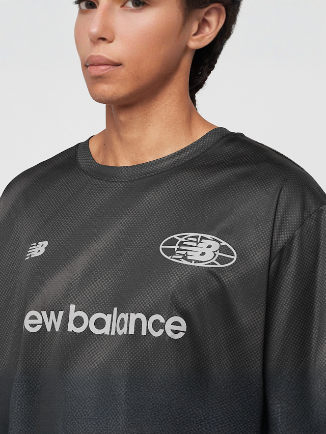 New Balance, Geometric Poly Tee, black, Image 3 of 4
