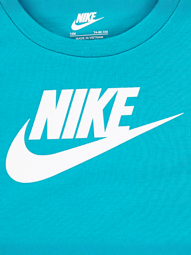 Nike, Club Tee & Short Set, niebieski, Obraz 3 z 4