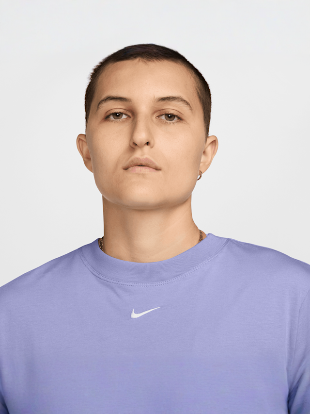 Nike, Sportswear Essential Low Brand Read Tee, purple, Image 3 of 3