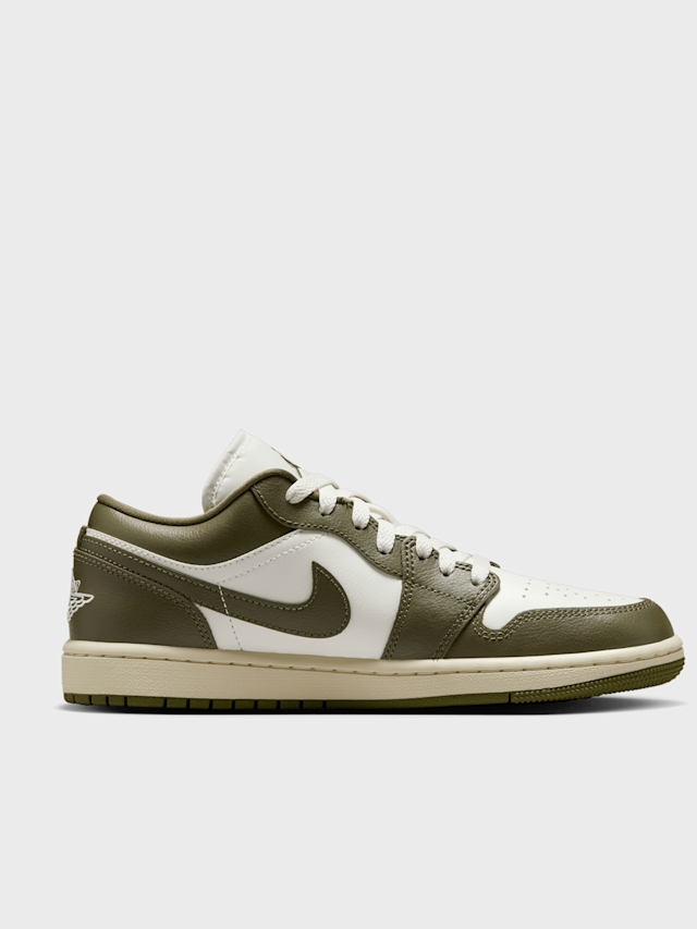 Jordan, WMNS Air Jordan 1 Low, green, Image 2 of 8