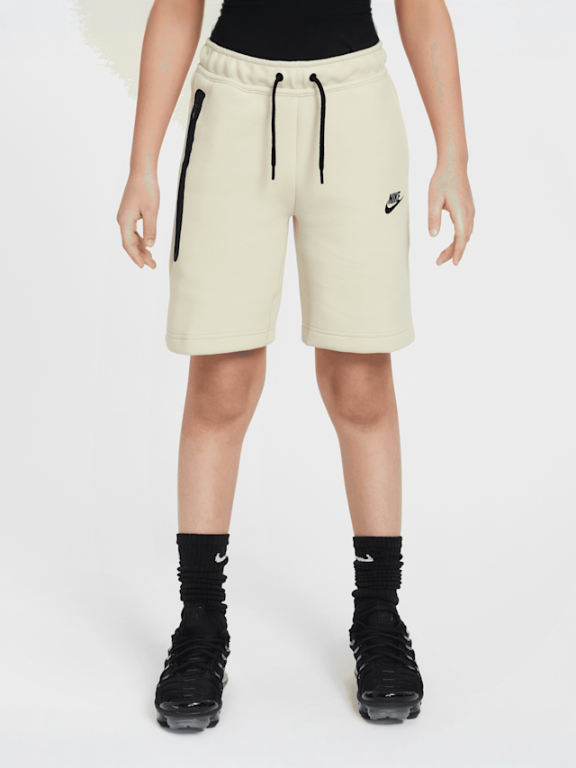 Nike, Junior Sportswear Tech Fleece Short, beige, Image 1 of 6