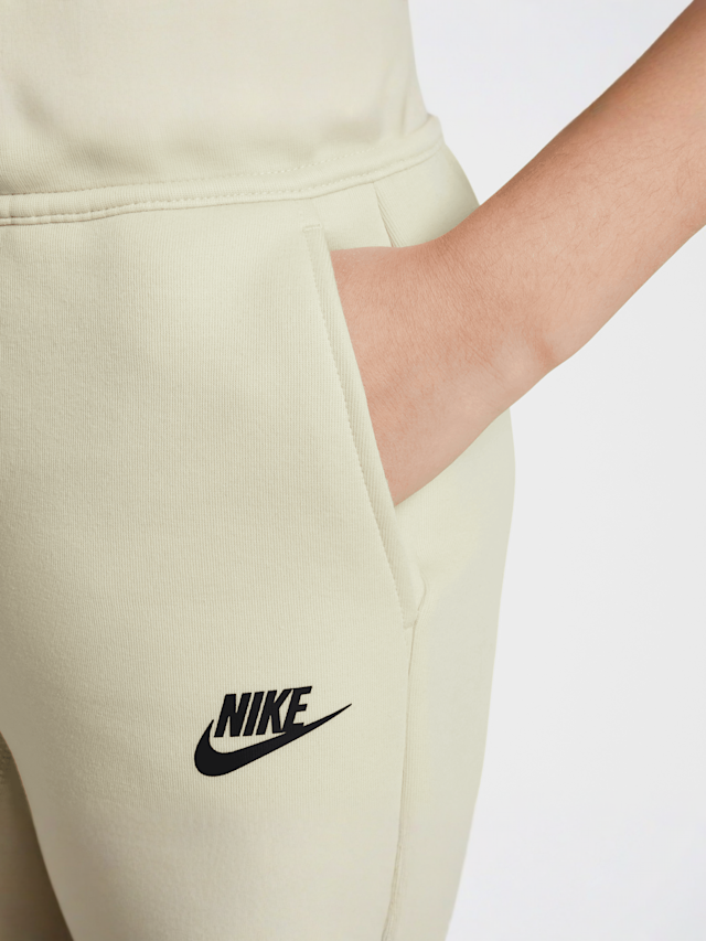 Nike, Junior Sportswear Tech Fleece Short, beige, Image 5 of 6