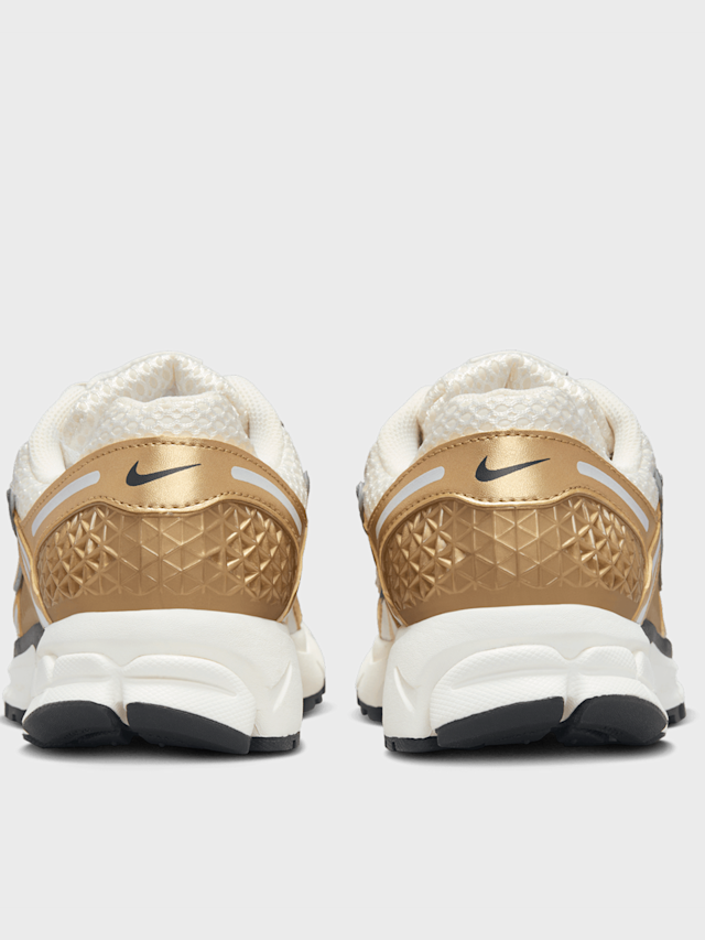 Nike, WMNS Zoom Vomero 5, gold, Image 5 of 8