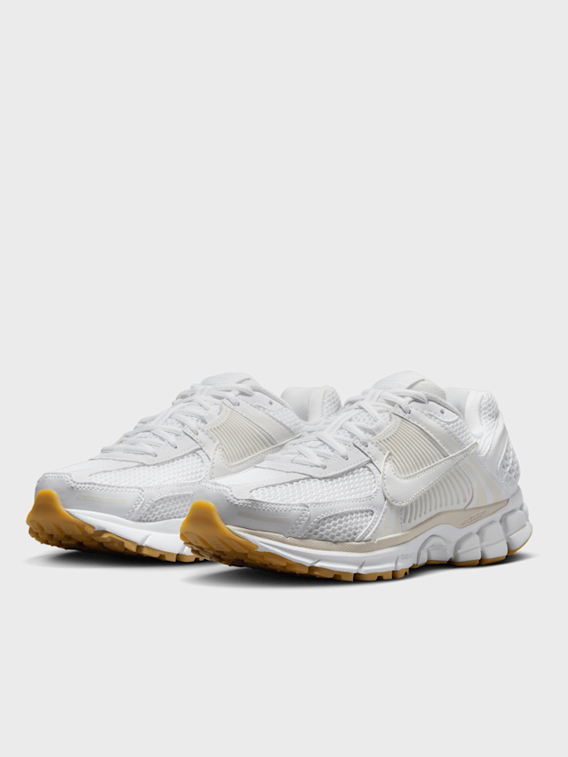 Nike, Zoom Vomero 5, white, Image 4 of 9