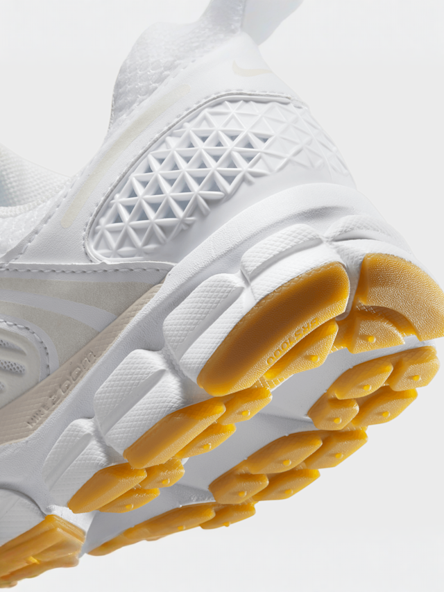 Nike, Zoom Vomero 5, white, Image 8 of 9